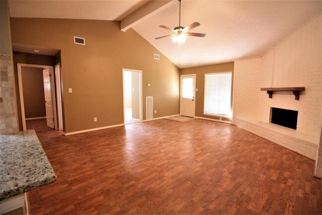 Building Photo - 2618 Quarry Hill Rd