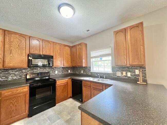 Building Photo - 2019 Spring Creek Dr
