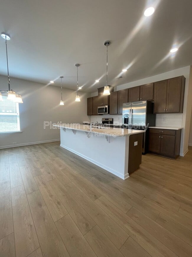 Building Photo - 32 Thedford Dr