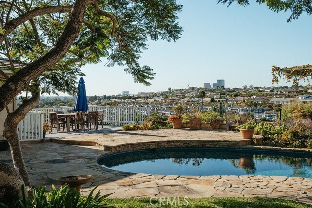 Building Photo - 407 Mendoza Terrace