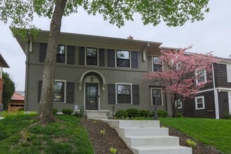 Building Photo - {204} Brookside Stunner + Fully updated 2 Story + Fenced Yard + 1 Car Garage