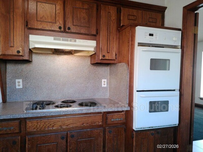 Building Photo - 5316 NW 111th Terrace