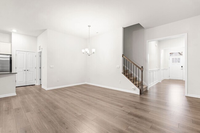 Building Photo - Amazing Durham Location - Easy commute to RTP, Brier Creek