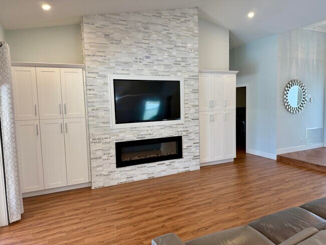 Building Photo - 20725 Waters Edge Ct