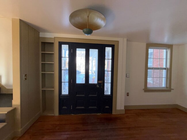 Building Photo - Alesia, LLC