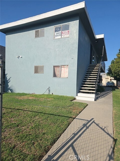 Primary Photo - 1451 E 21st St