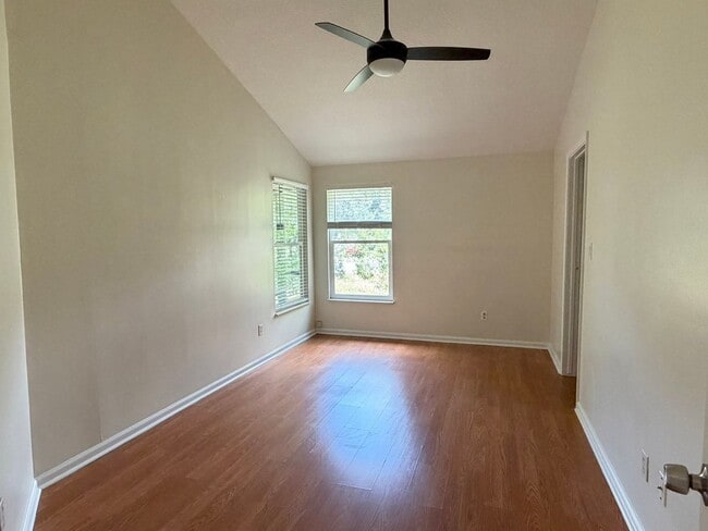 Building Photo - 7386 Spring Villas Cir