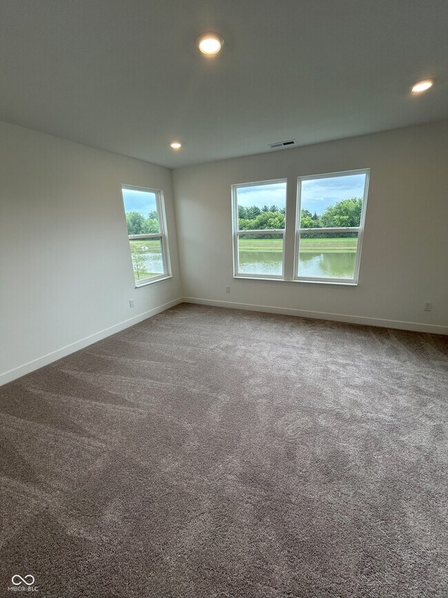 Building Photo - 7545 Fallsworth Dr