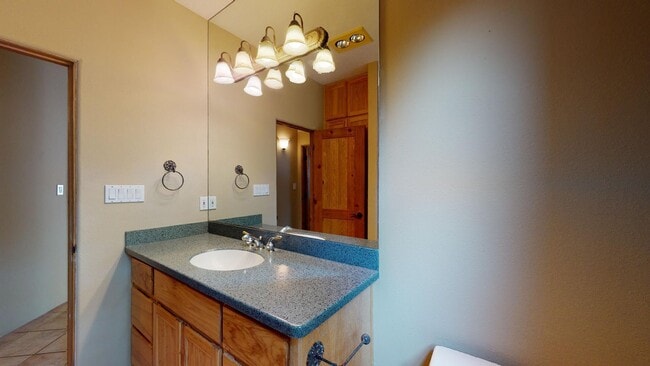 Building Photo - 12609 Sandia Ridge Pl NE