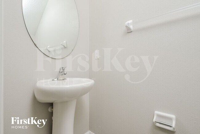 Building Photo - 12702 Hampton Hill Dr