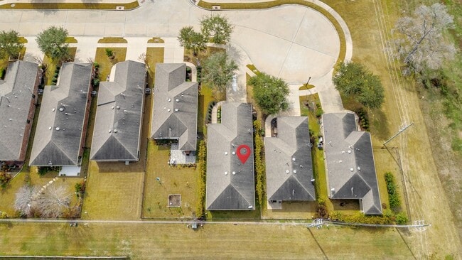 Building Photo - 2811 Cone Flower Dr