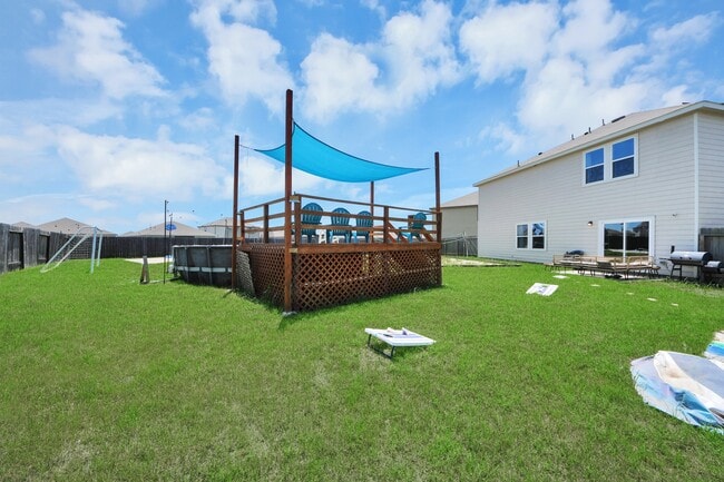 Building Photo - 1021 Pin Cherry Ln