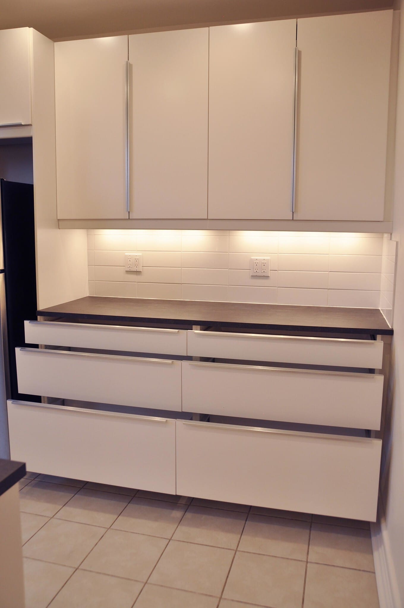Kitchen. - 111 Larchmont Acres