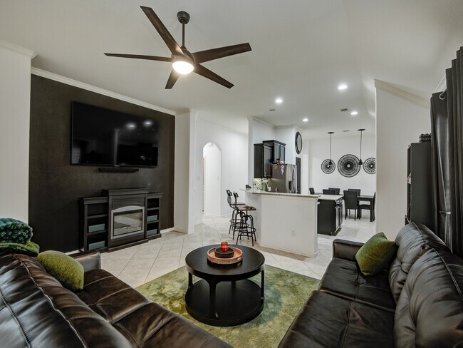 Building Photo - 1346 Tee Time Ct