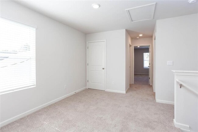 Building Photo - 77 Grv Spgs Ct