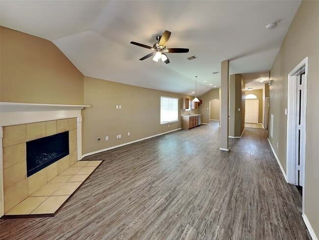 Building Photo - 18494 Sunrise Pines Dr