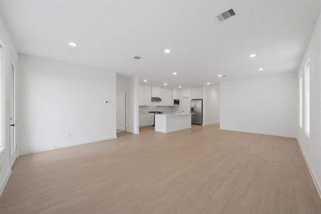 Building Photo - 31927 Rich Mdw Ct