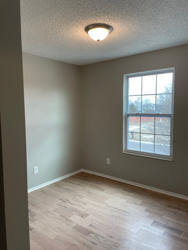 Building Photo - 1229 Crossbrook Blvd