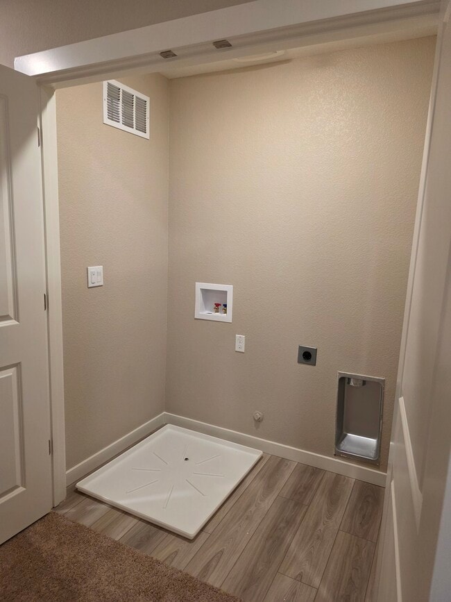 Building Photo - 2954 Pulp Ml Ln