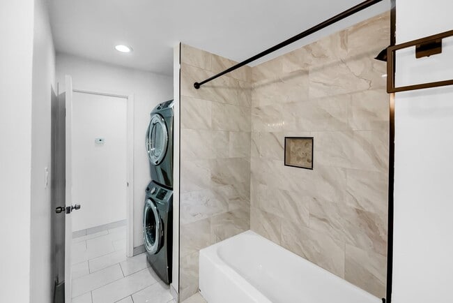 Building Photo - 8419 E Orange Blossom Ln