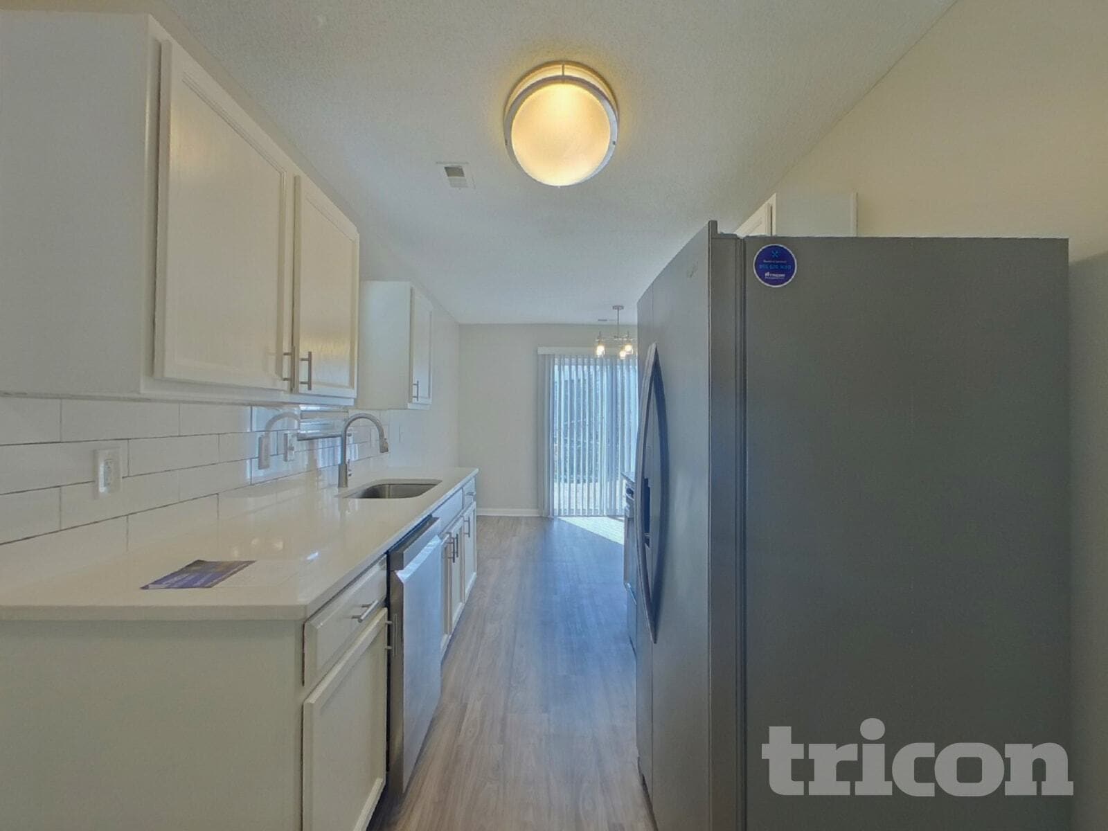 Building Photo - 349 Denman Loop