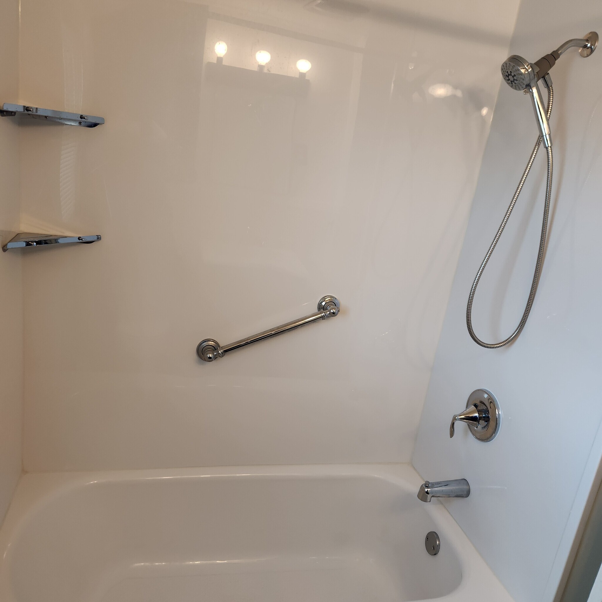 Building Photo - 2065 Colvin Blvd