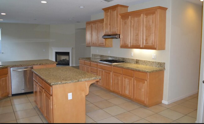 Building Photo - 4081 St Remy Ct