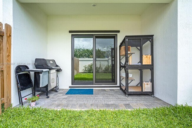 Building Photo - 4917 Oakmont Dr