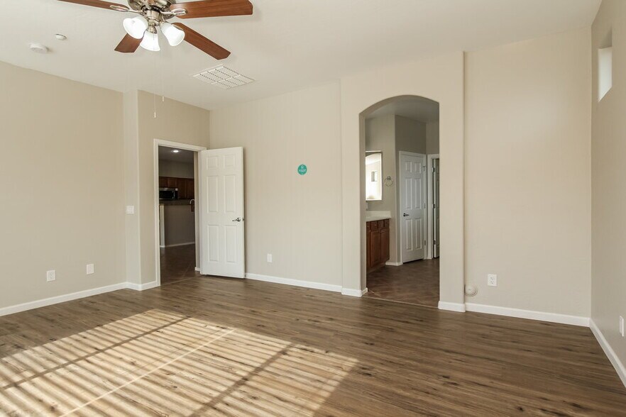 Building Photo - 12137 W Dove Wing Way