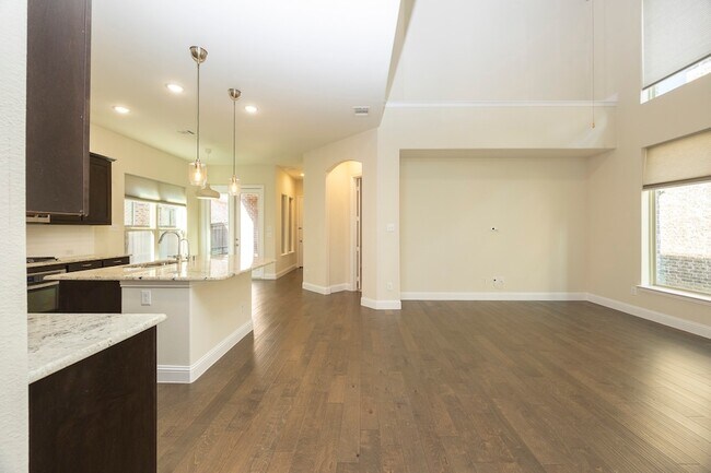 Building Photo - 5313 Basham Ln