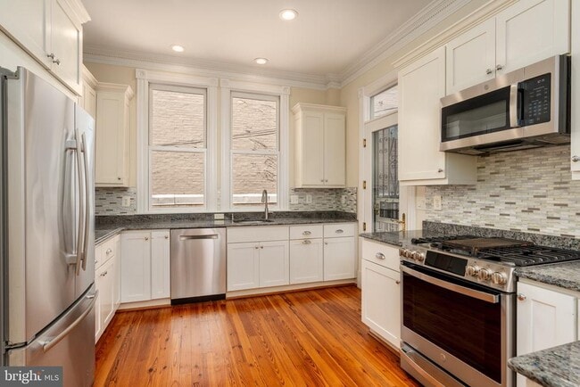 Building Photo - 1716 22nd St NW
