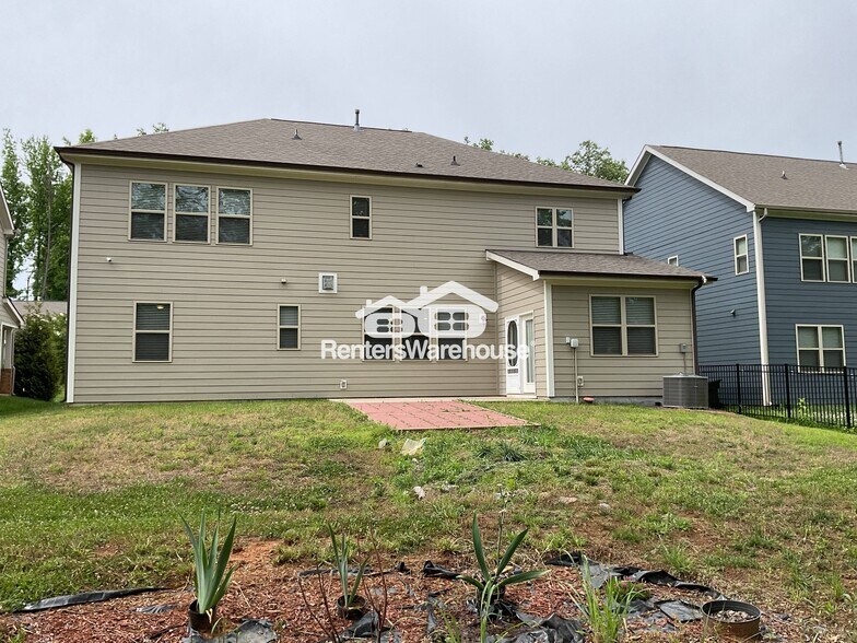 Building Photo - 11208 Irwin Oak Pl