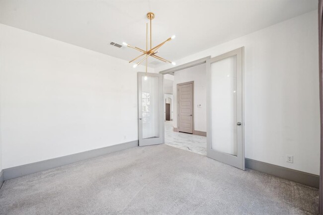 Building Photo - 2122 Mallow Ln