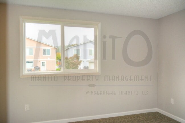 Building Photo - 4217 E Marietta Ave