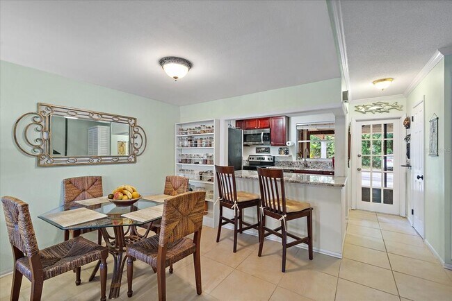 Building Photo - 3357 Ramblewood Dr N