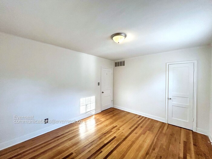 Building Photo - 3563 Aurora Cir