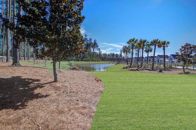 Building Photo - 612 Heartwood Ln