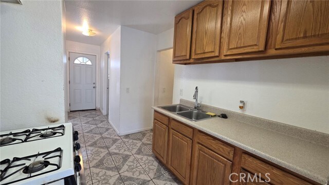 Building Photo - 210 S Main St