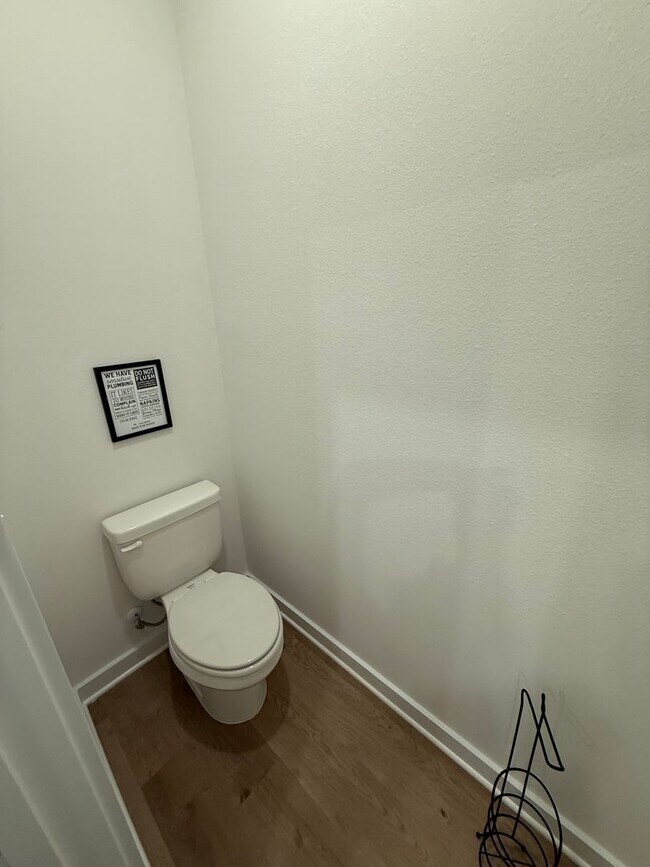 Building Photo - Free Wi-Fi for the first year! 4 Bed/2 Bat...