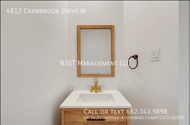 Building Photo - 4812 Cranbrook Dr W