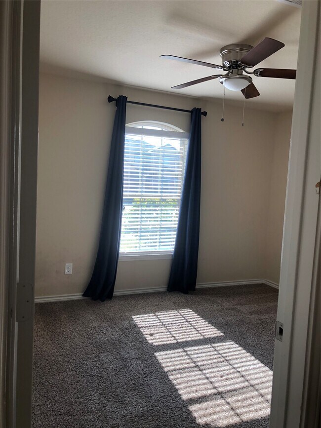 Building Photo - 17638 Rose Summit Ln