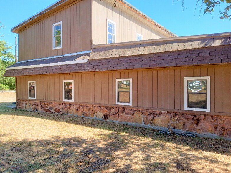 Building Photo - 9142 Co Rd 197