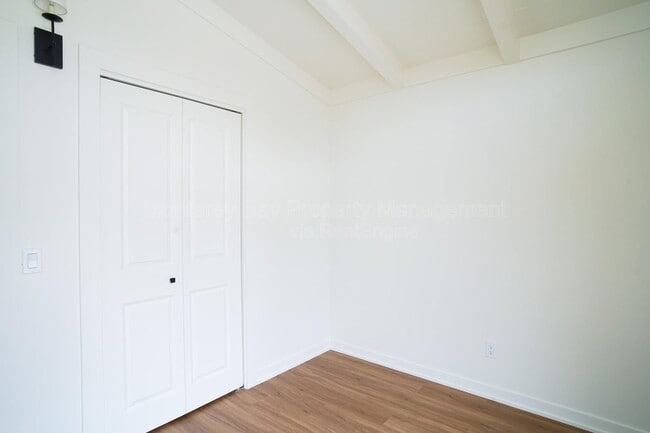 Building Photo - 829 Sea Palm Ave