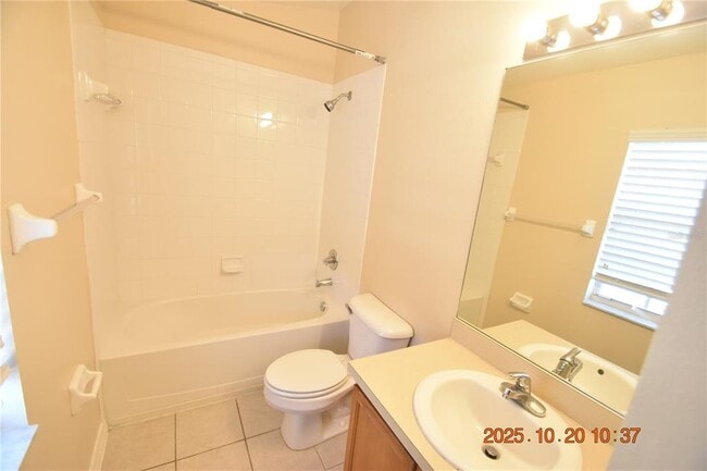 Building Photo - 6146 Olivedale Dr