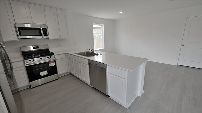 Building Photo - 26814 Feather Reed Dr