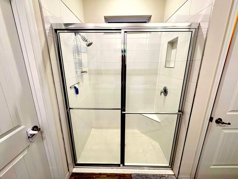 Building Photo - 1620 Delphi Way