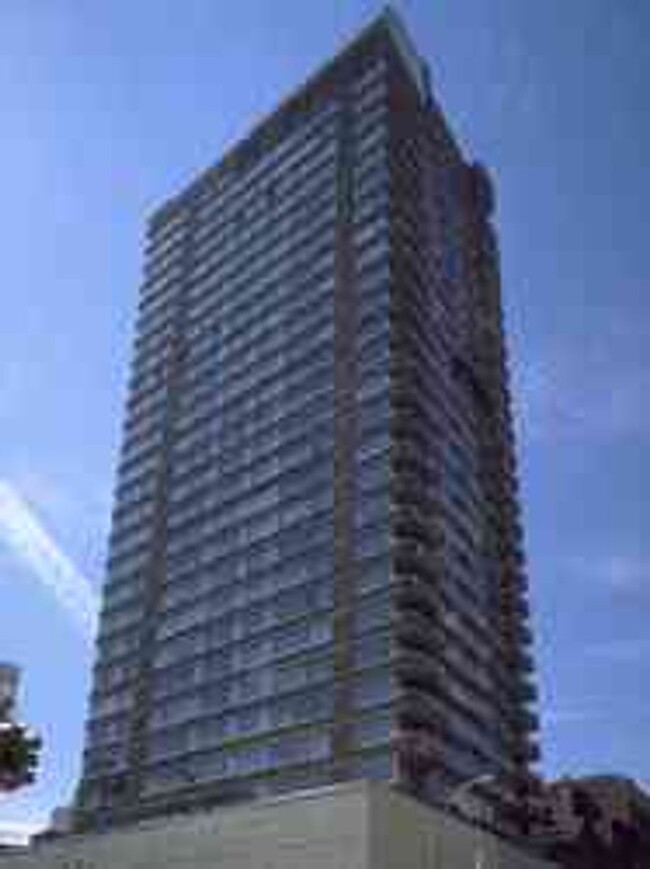 Building Photo - 404 E 79th St