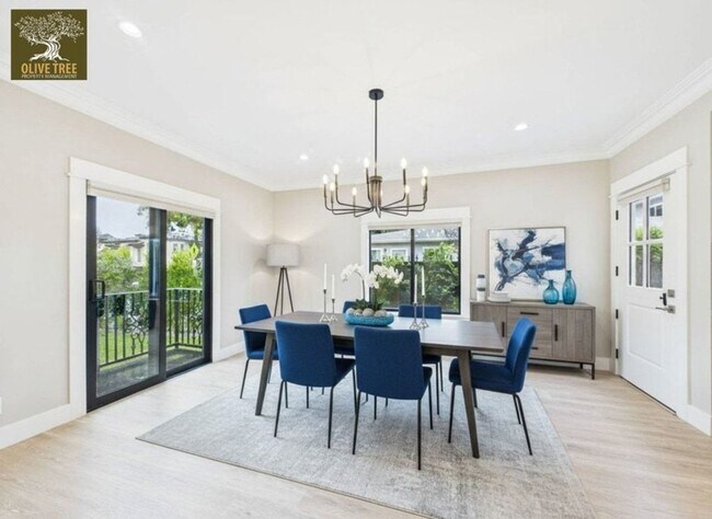 Building Photo - Marengo