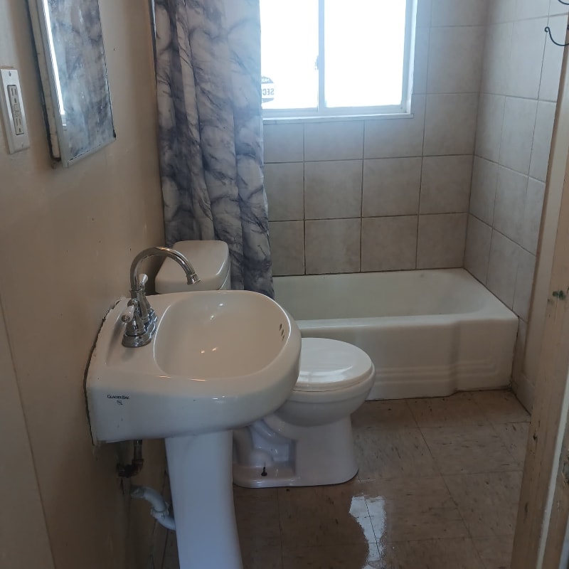 Building Photo - 1331-1333 Thurston St