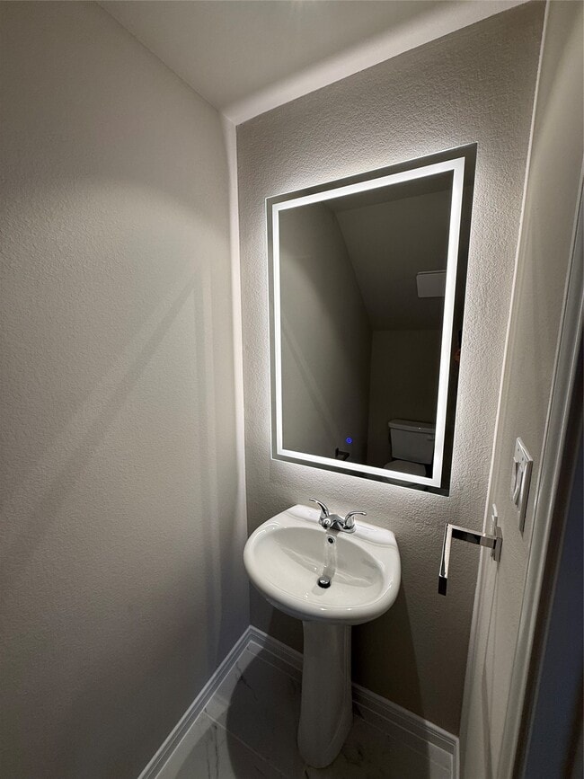 Building Photo - 15723 Derby Mnr Lp